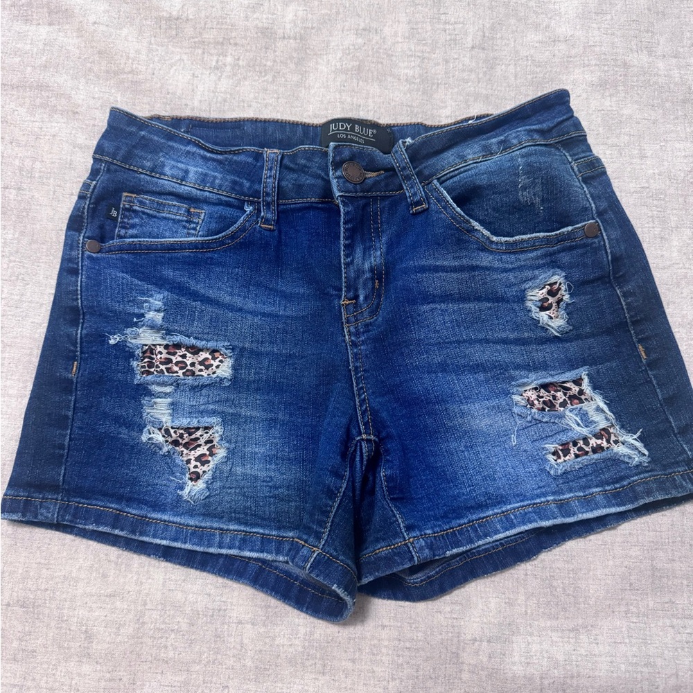Judy Blue Women's Leopard Patch Blue Jean Shorts